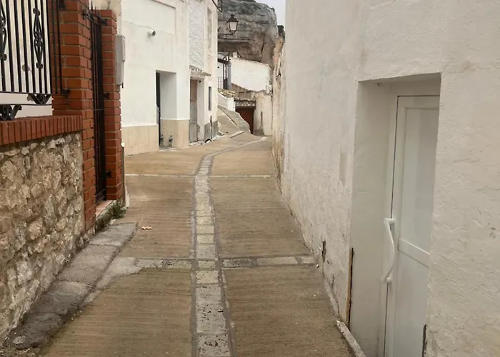 Jucar Wine House